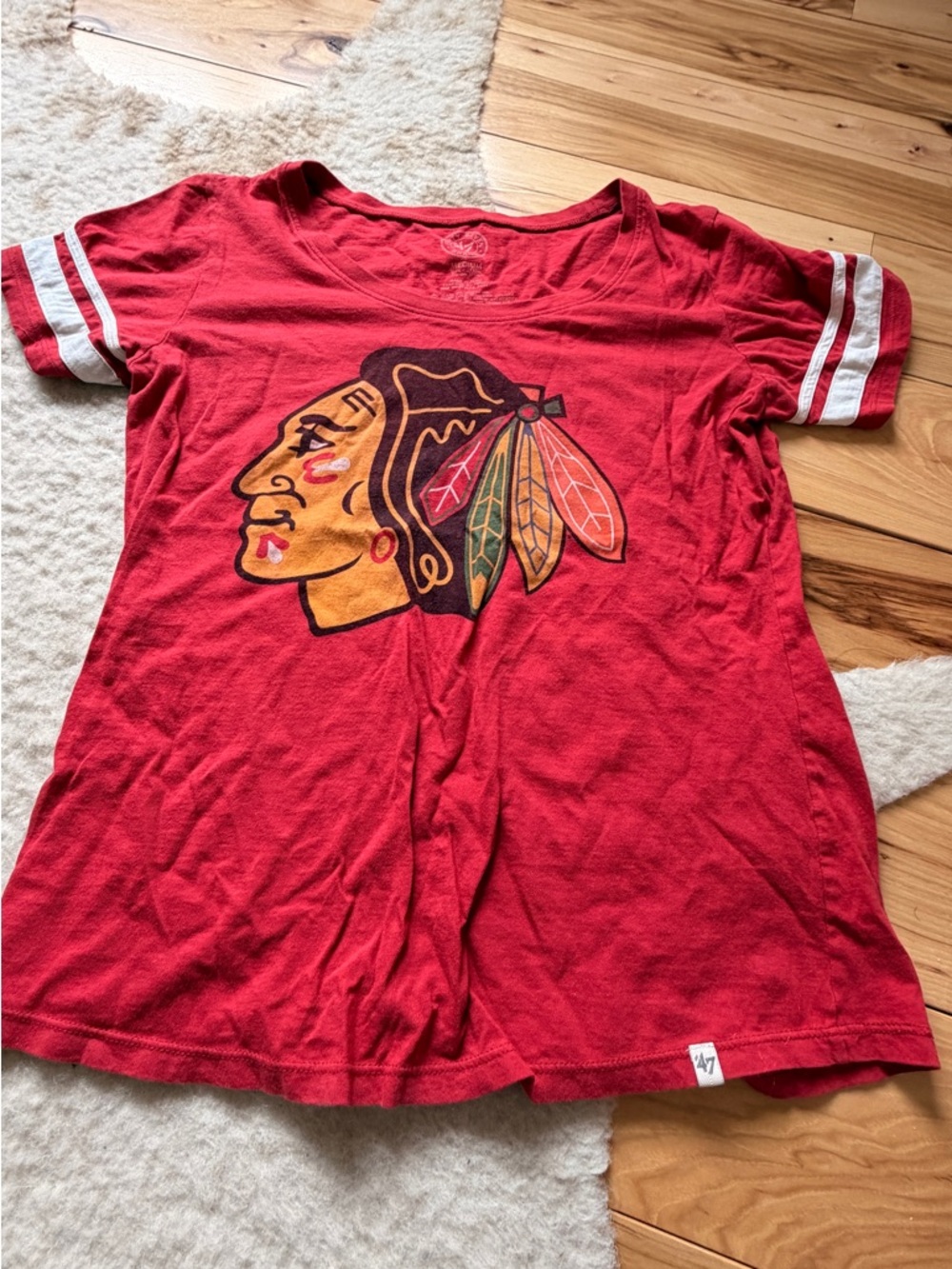 Chicago Blackhawks shirt medium